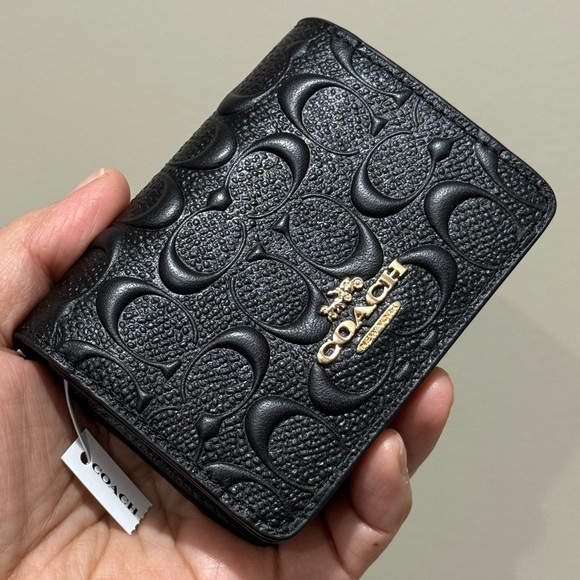 Brand New Coach Wallet with chain - Picture 2 of 11